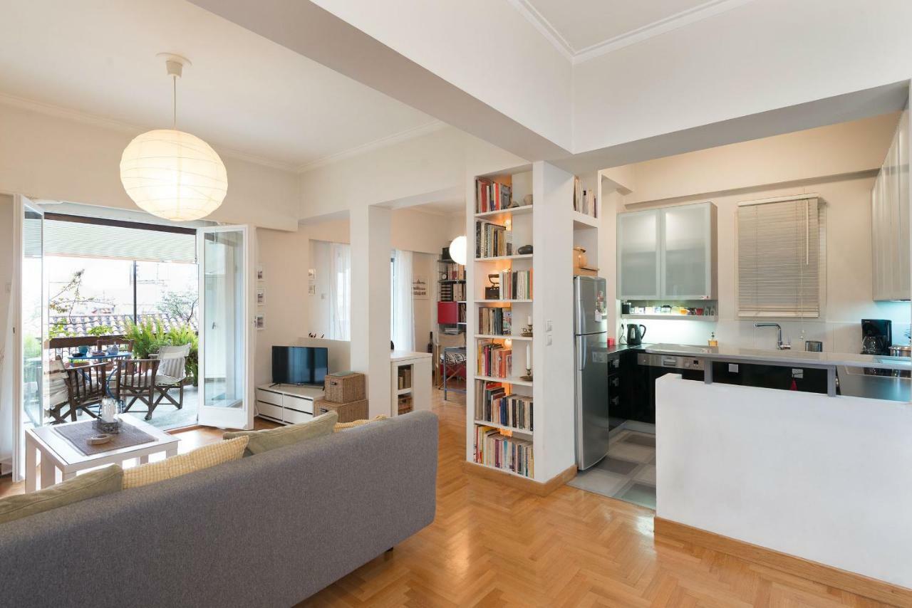 Stylish Flat With Veranda In The Heart Of アテネ エクステリア 写真