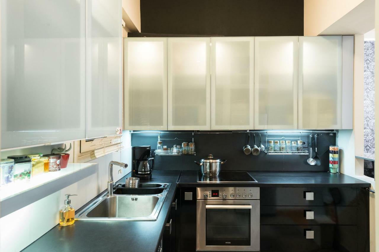 Stylish Flat With Veranda In The Heart Of アテネ エクステリア 写真