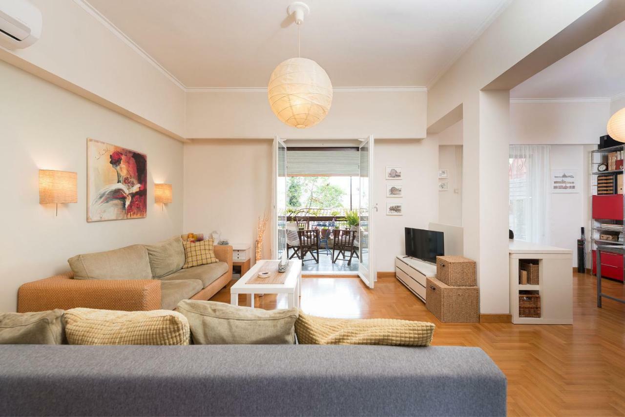Stylish Flat With Veranda In The Heart Of アテネ エクステリア 写真