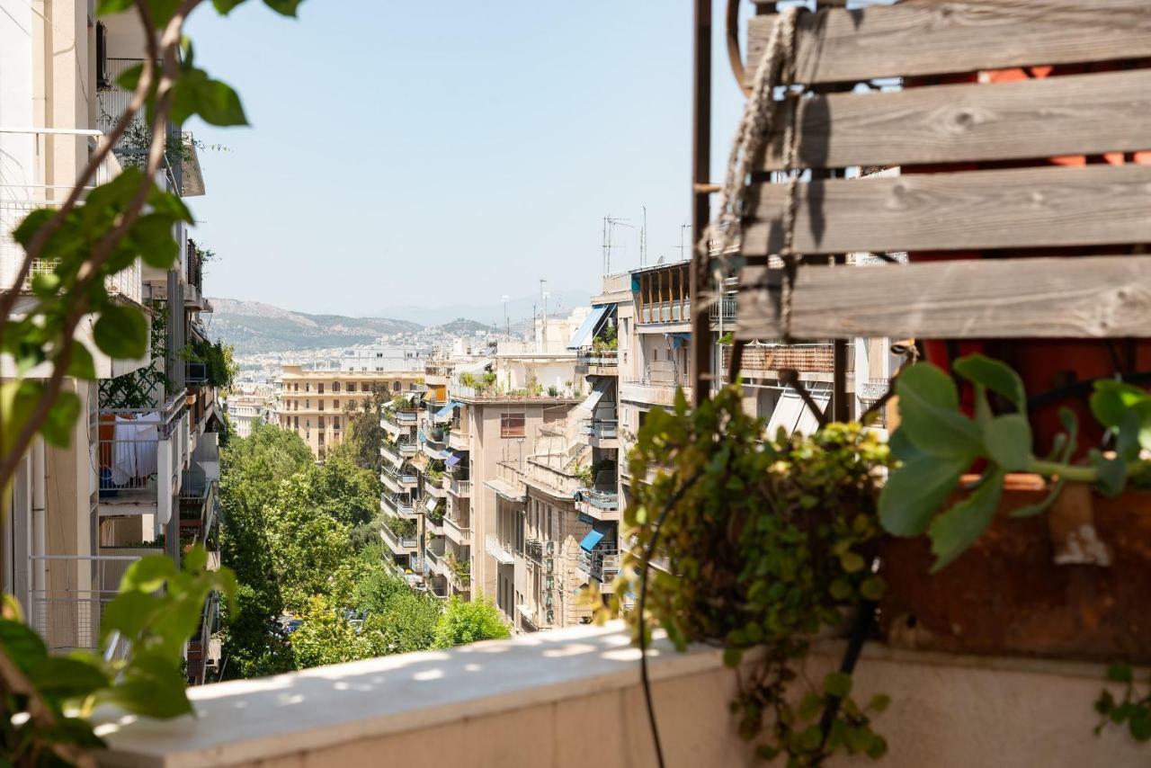 Stylish Flat With Veranda In The Heart Of アテネ エクステリア 写真